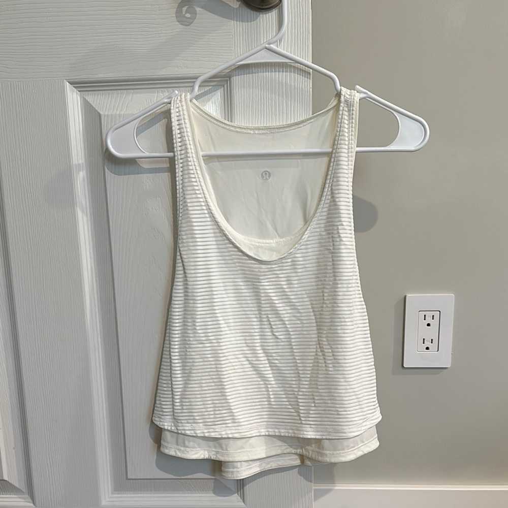 Lululemon White Striped Women's Tank Top - Size 4